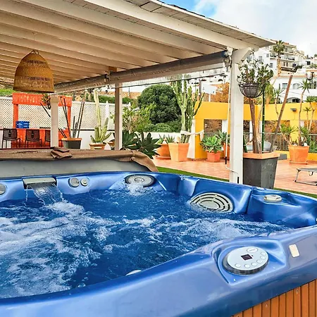 Lejlighed Stunning In With Jacuzzi